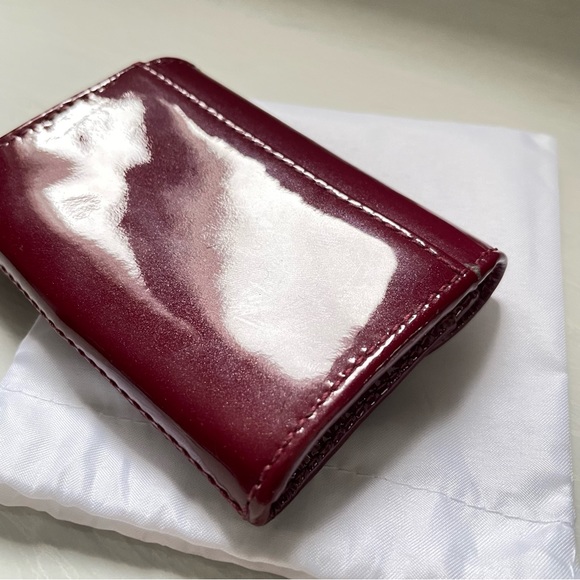 COACH - Madison Patent Leather Gusseted Card Case - Picture 3 of 11